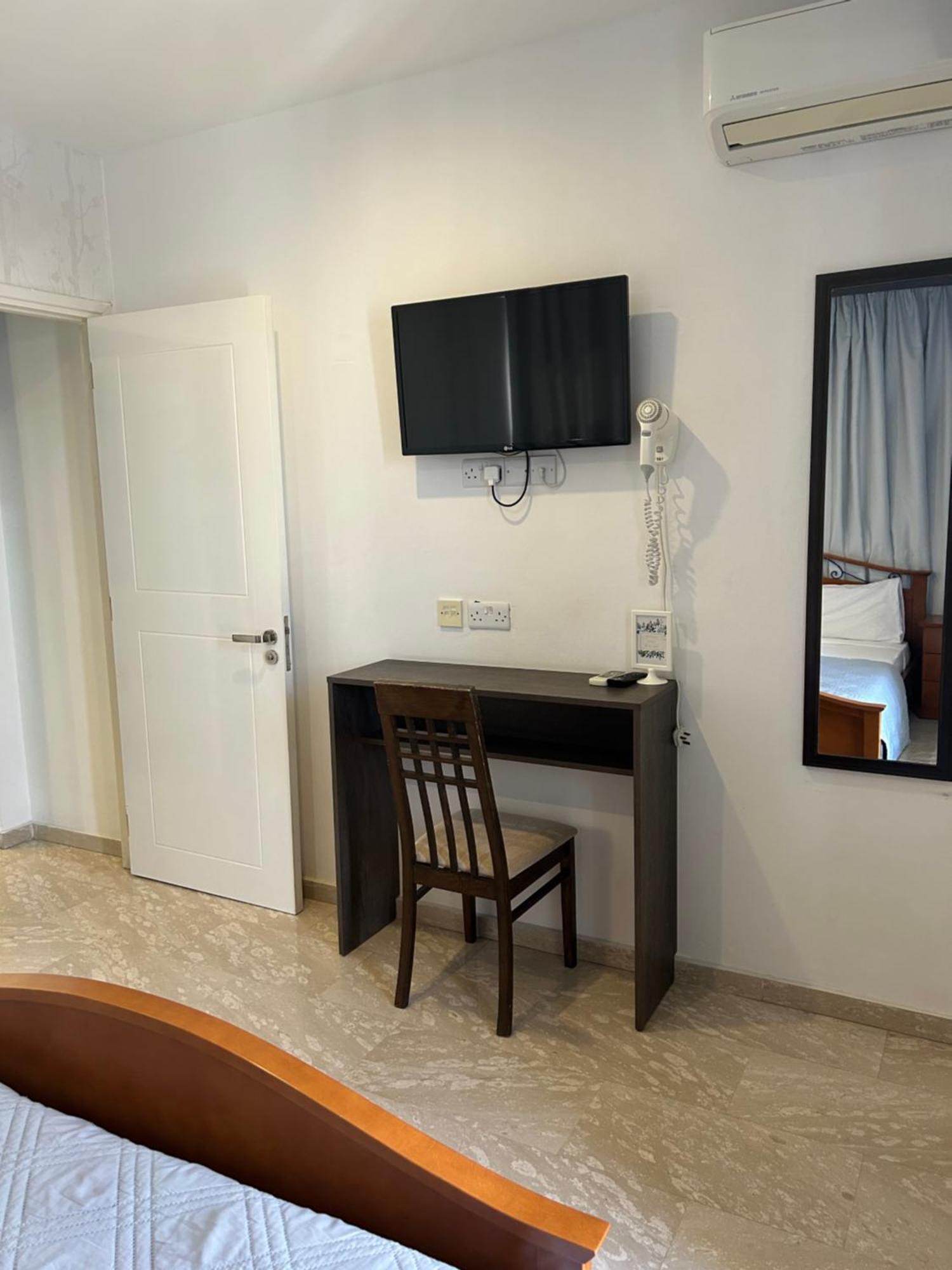 St Elena Boutique Residence Larnaca Dış mekan fotoğraf